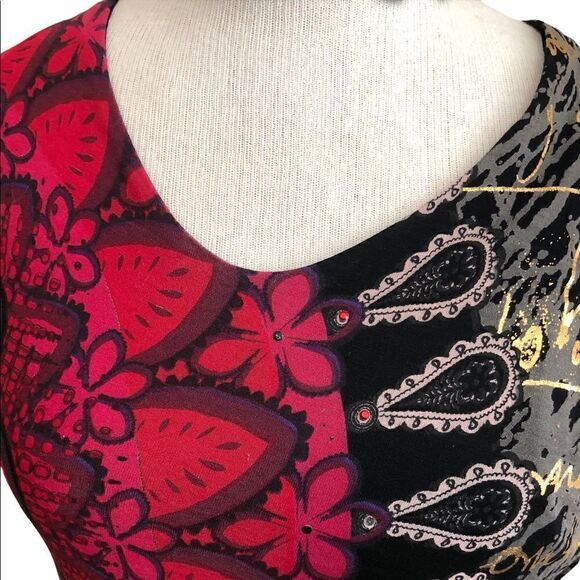 Comfortable “band-aid” dress. Also considered a pencil dress. Cool colors. - Picture 2 of 5